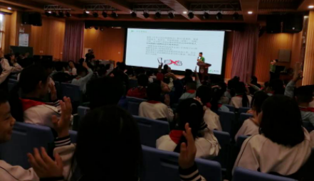 南頭鎮(zhèn)三鑫學(xué)校禁毒宣講暨禁毒書簽頒獎活動143_副本.png